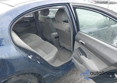 2008 Honda Civic Lx z USA, uszkodzony, nr VIN 1HGFA16528L088528